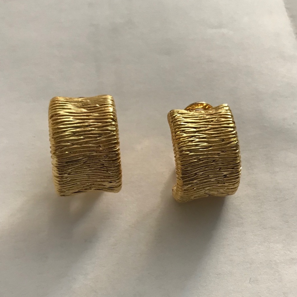 Earrings🌟